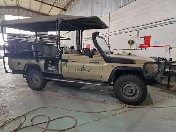 Safari vehicle manufacturers Botswana